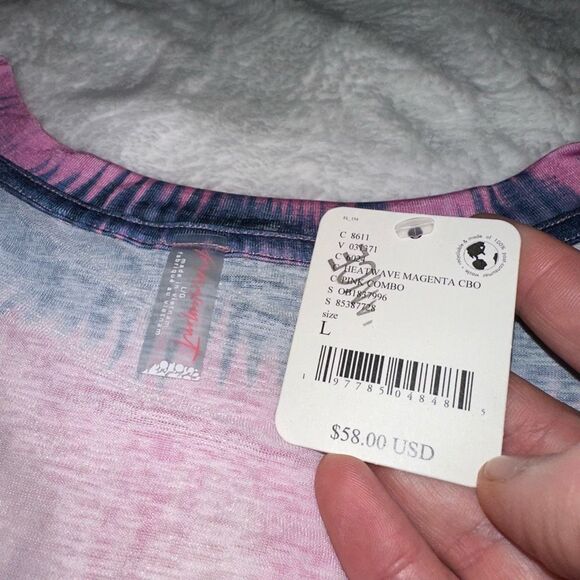 FP Movement Heatwave V Neck Pink Blue Tie Dye Tee Large NWT - Picture 5 of 9
